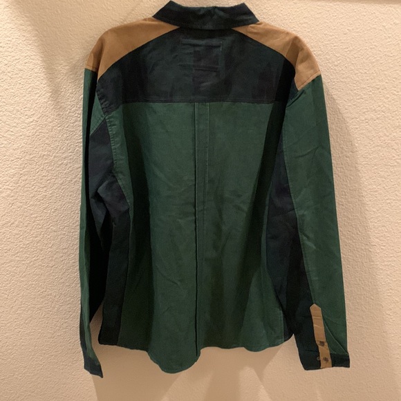 Men’s Entree LS Lifestyle Long Sleeve Button Down Shirt - Picture 5 of 17